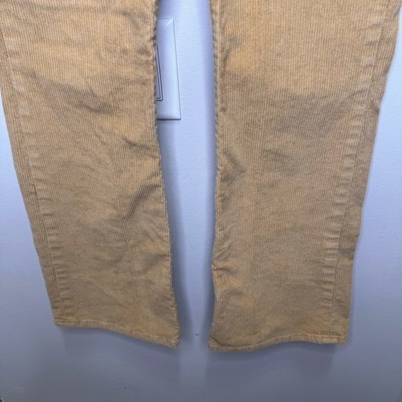 Levi's Ribcage Boot High Rise Tan Corduroy Pants Size 30 - Picture 9 of 16
